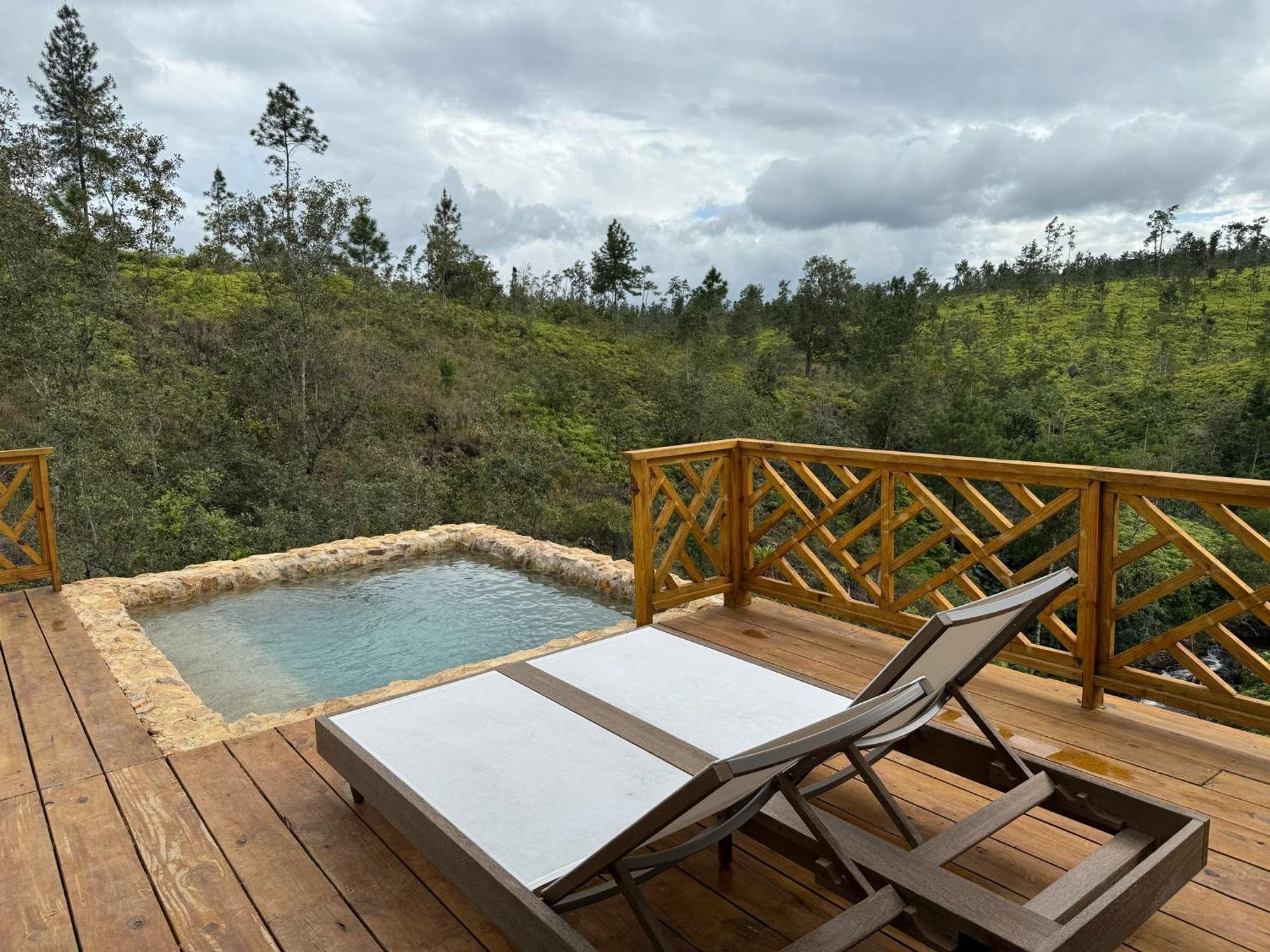 Hidden Valley Wilderness Lodge Blancaneau Dış mekan fotoğraf
